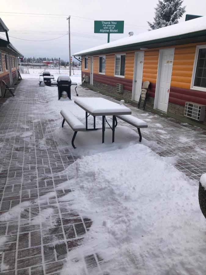 Alpine Motel Rocky Mountain House Dış mekan fotoğraf