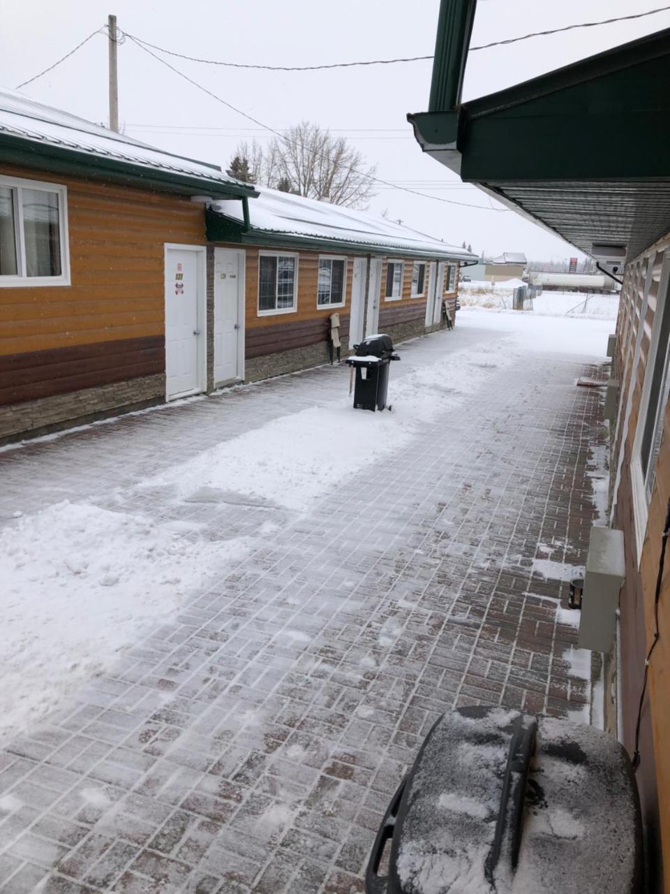 Alpine Motel Rocky Mountain House Dış mekan fotoğraf